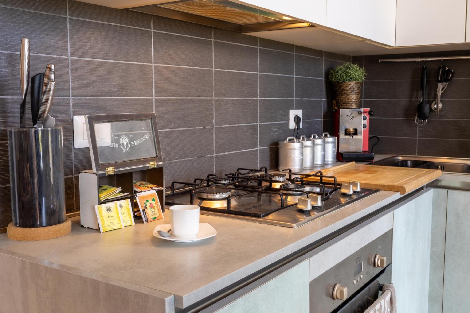 Belvedere Modern Apartment Con Parcheggio Gratuito Rome Bagian luar foto